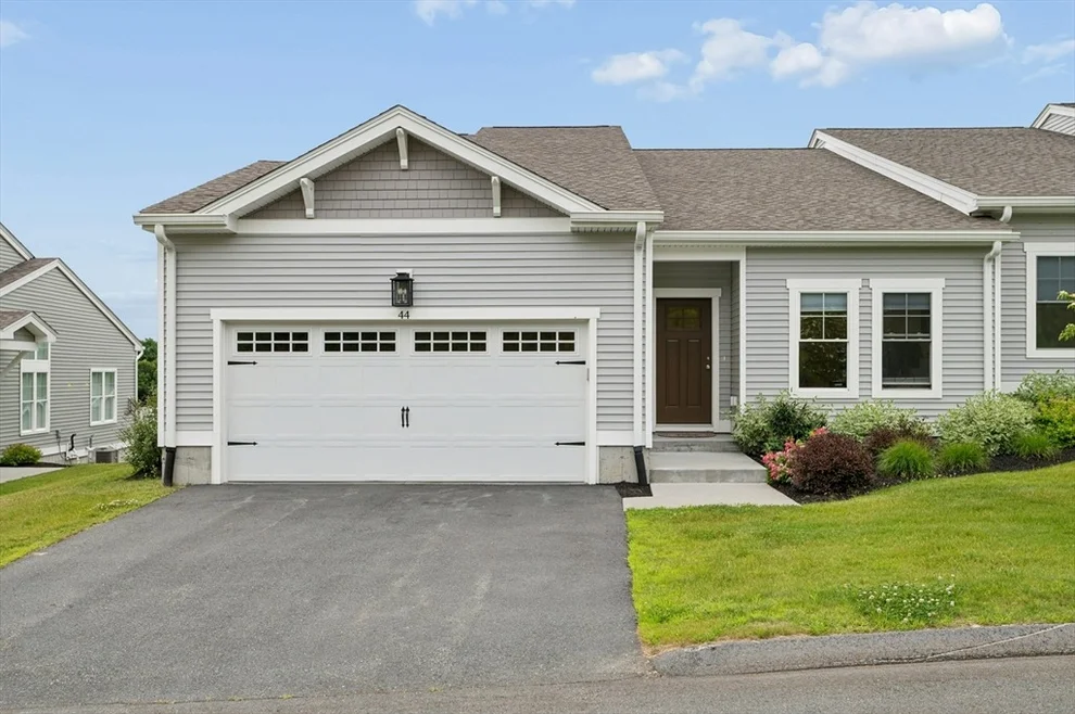 Unit for sale at 44 Logans Run, Millbury, MA 01527