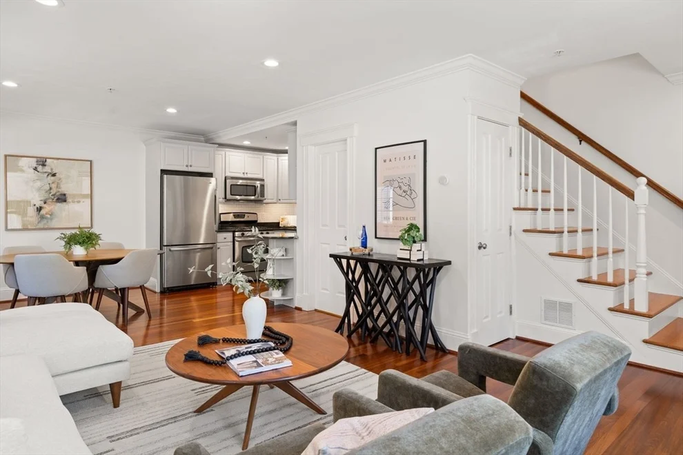 Unit for sale at 39 Oak St, Somerville, MA 02143