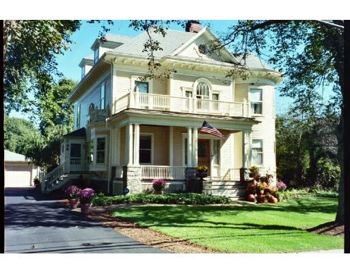 Unit for sale at 912 East St, Mansfield, MA 02048