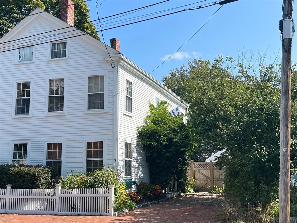 Unit for sale at 7 Parsons Street, Newburyport, MA 01950