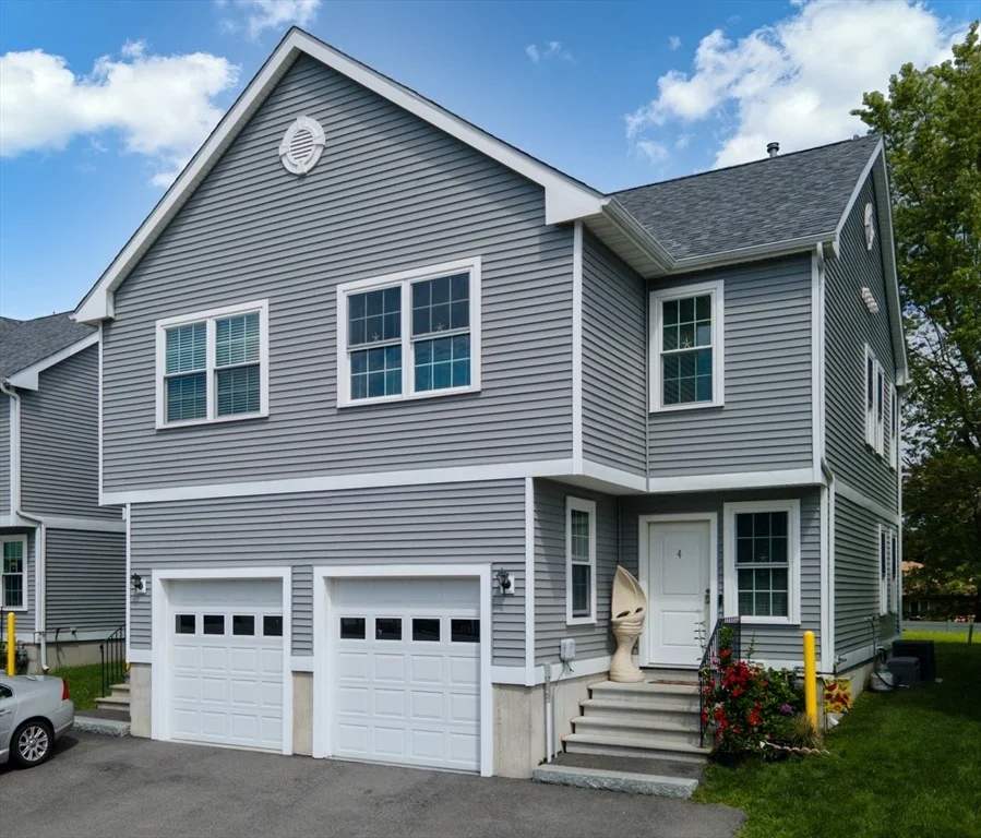 Unit for sale at 4 Knights Way, Swansea, MA 02777