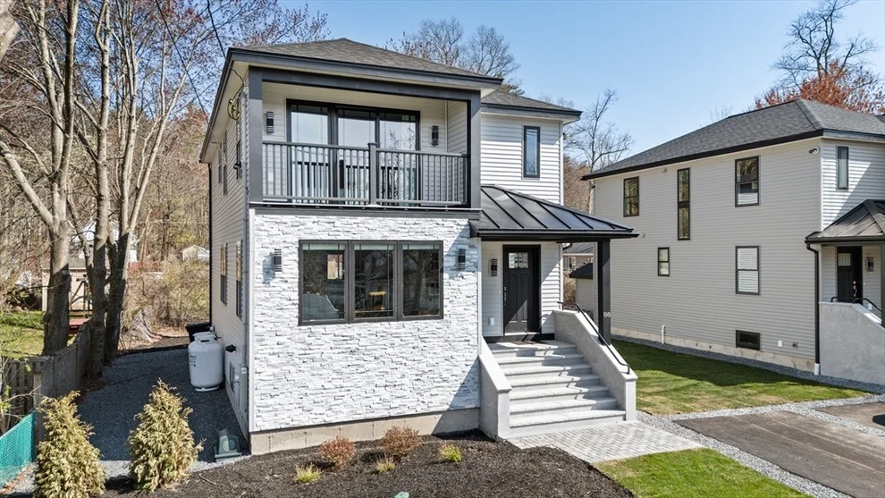 Unit for sale at 88 Shadow Lake, Salem, NH 03079