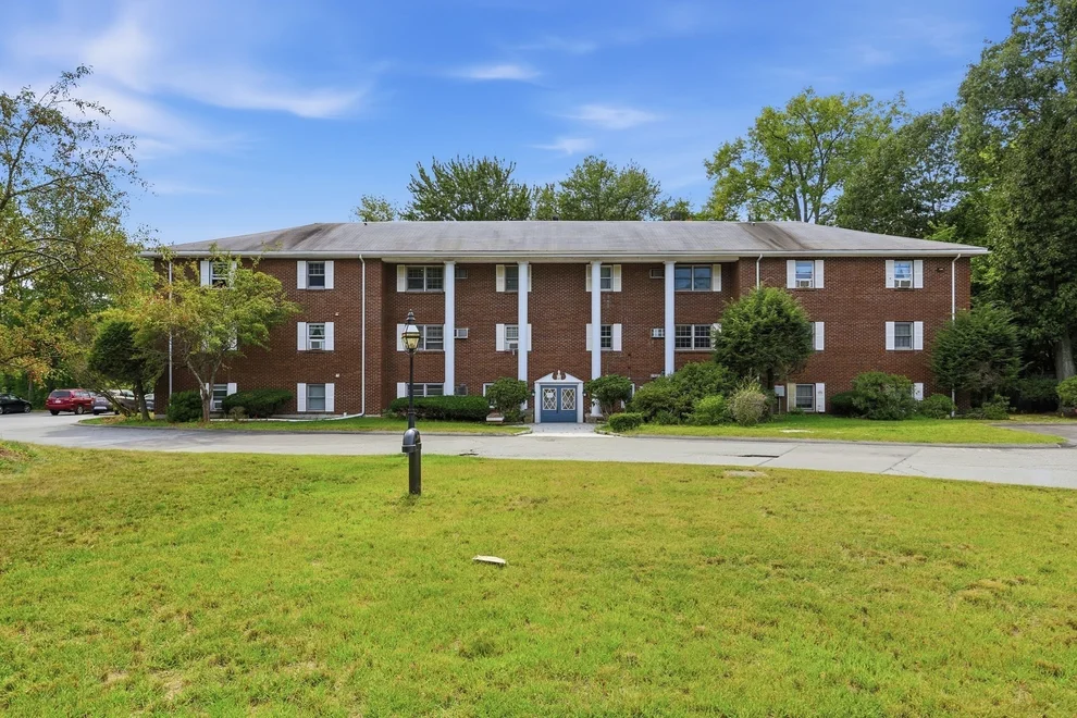 Unit for sale at 48 Great Rd, Acton, MA 01720
