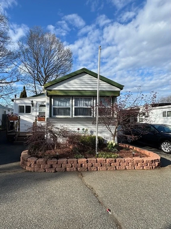 Unit for sale at 261 Newbury, Peabody, MA 01960