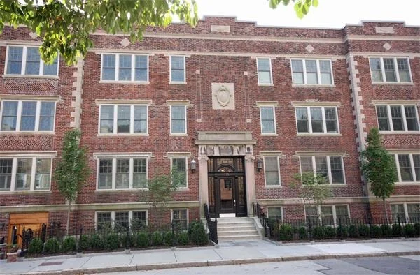 Unit for sale at 115 Sewall Ave, Brookline, MA 02446