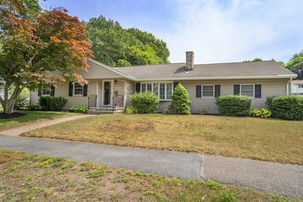 Unit for sale at 311 Cedar Brook Rd, Lynn, MA 01904