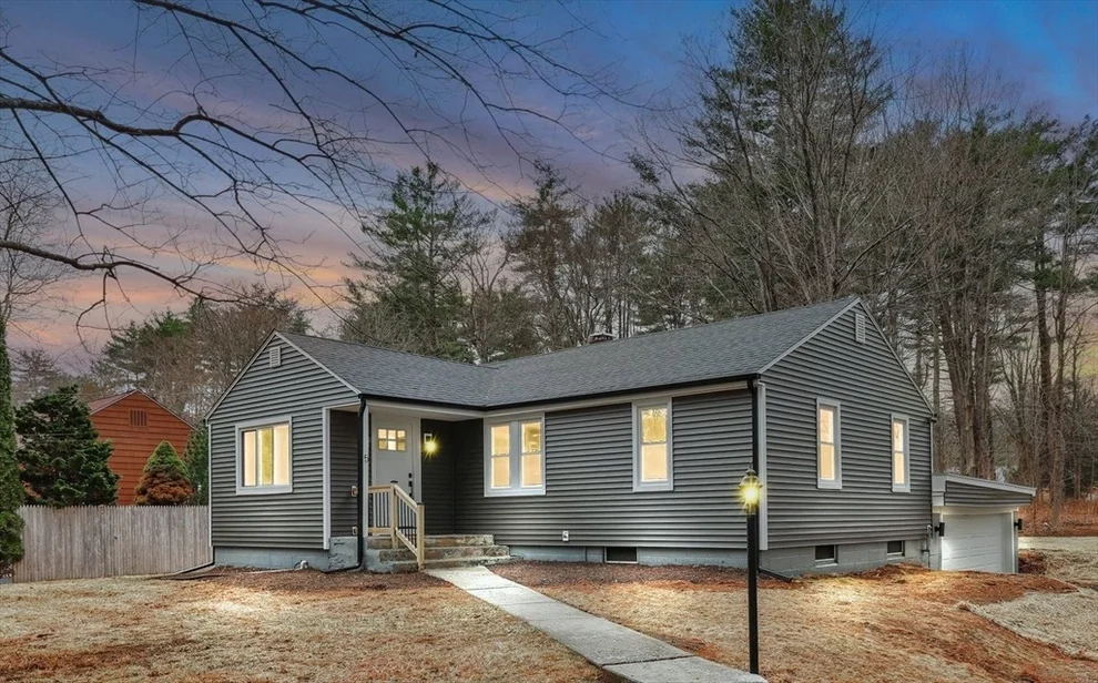 Unit for sale at 5 Michel St, East Longmeadow, MA 01028