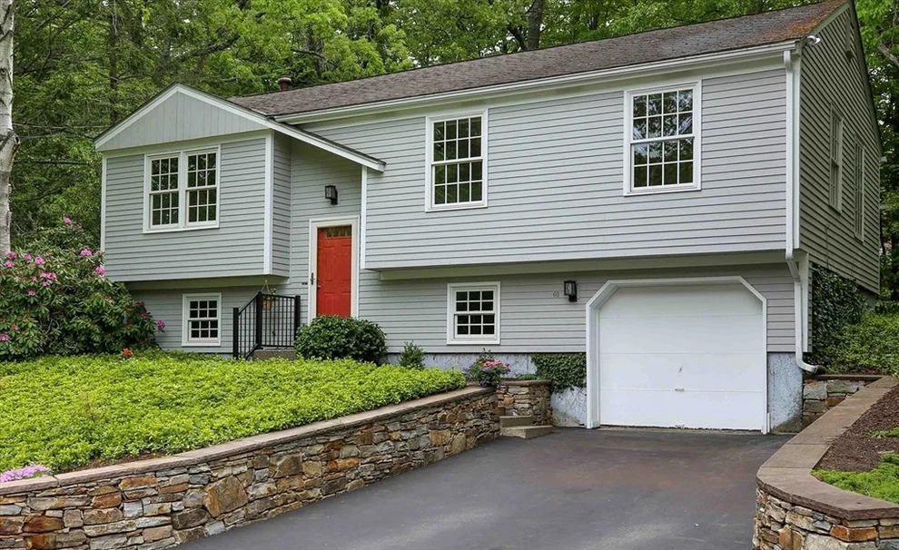 Unit for sale at 60 Wrentham Rd, Worcester, MA 01602