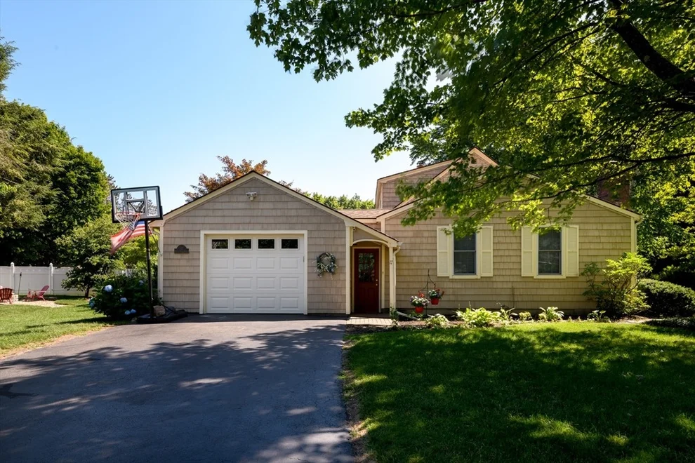 Unit for sale at 17 Bonnie View Dr, West Boylston, MA 01583