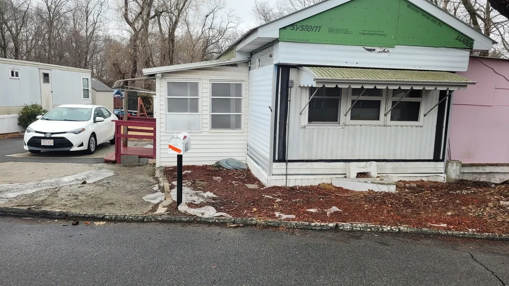 Unit for sale at 261 Newbury, Peabody, MA 01960