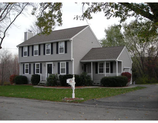 Unit for sale at 5 Rebecca Ln, Cumberland, RI 02864