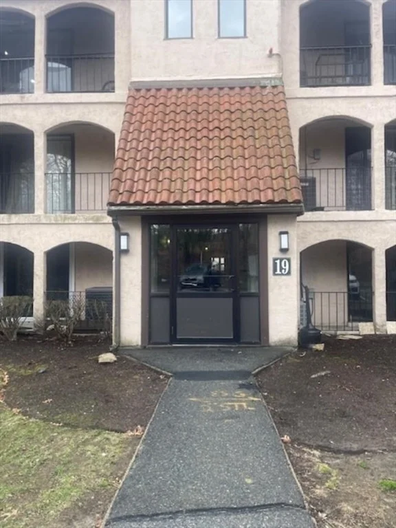 Unit for sale at 685 Oak Street, Brockton, MA 02301
