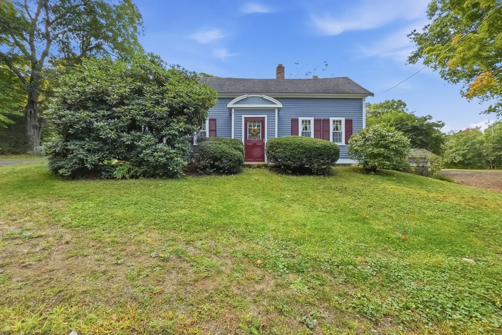 Unit for sale at 70 Old Princeton Rd, Hubbardston, MA 01452