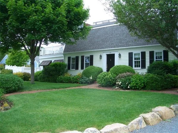 Unit for sale at 29 Fiddlers Cove Rd, Falmouth, MA 02556