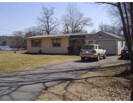 Unit for sale at 38 Mannville St, Leicester, MA 01524