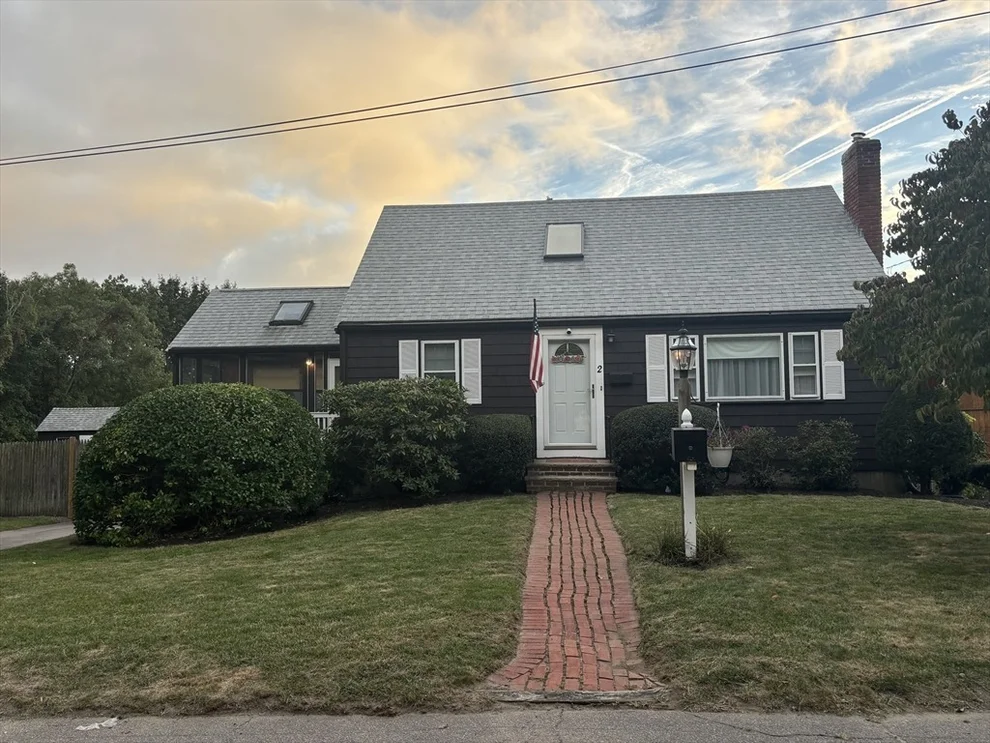 Unit for sale at 2 Winstead Lane, Weymouth, MA 02189