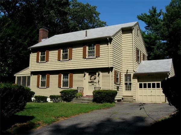 Unit for sale at 57 Parker Rd, Wellesley, MA 02482