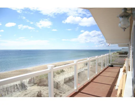 Unit for sale at 528 North End Blvd. (Rt 1a), Salisbury, MA 01952