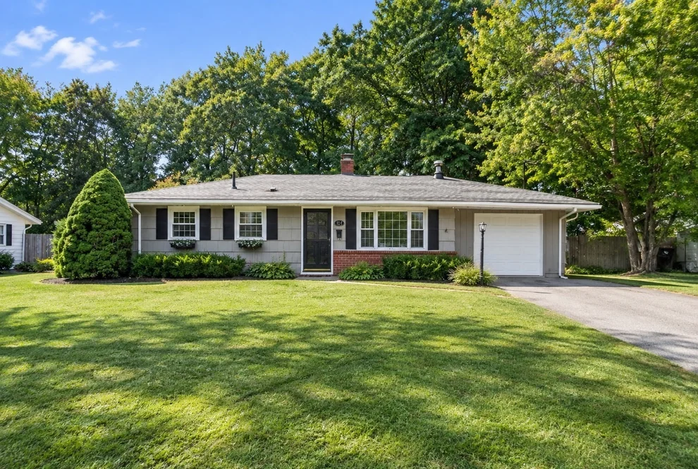 Unit for sale at 122 Elsie Rd, Brockton, MA 02302