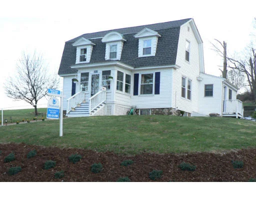 Unit for sale at 393 Salem Street, Haverhill, MA 01835