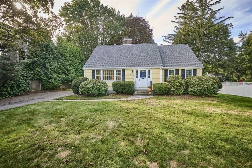 Unit for sale at 266 Linden St, Waltham, MA 02452