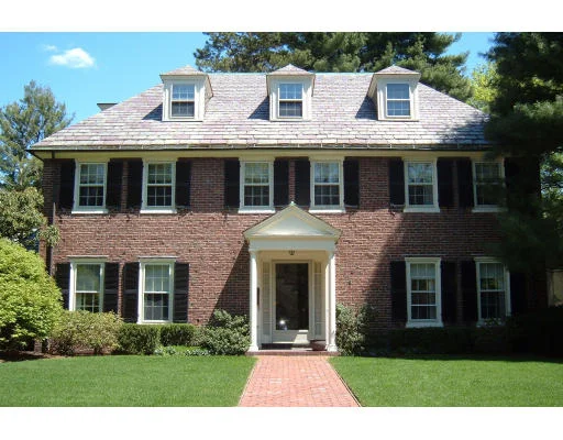 Unit for sale at 29 Croton St, Wellesley, MA 02481