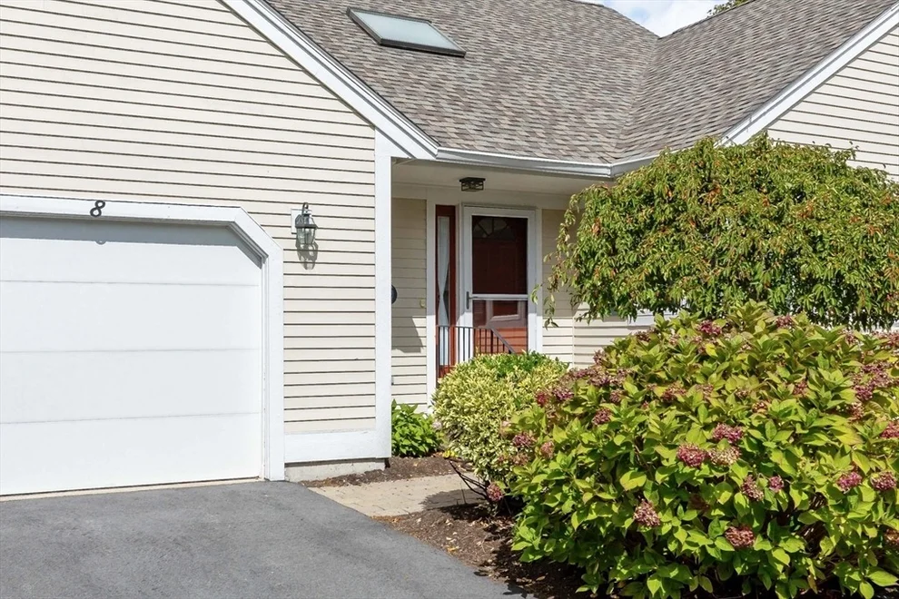 Unit for sale at 8 Chippers Ln, Mashpee, MA 02649