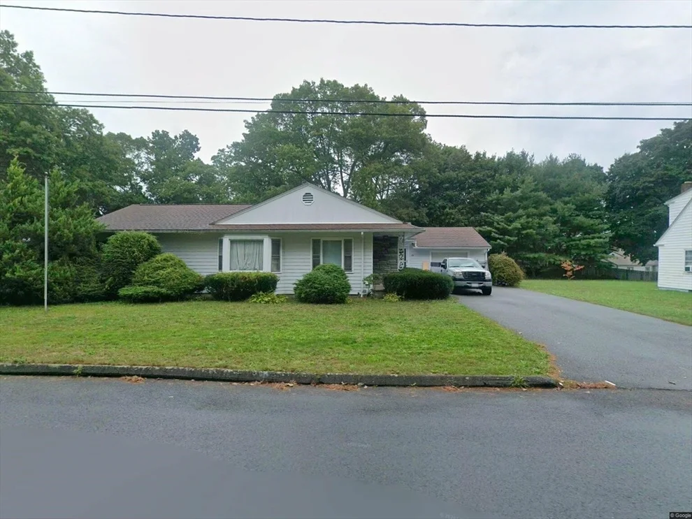 Unit for sale at 24 Highland Ter, Taunton, MA 02780