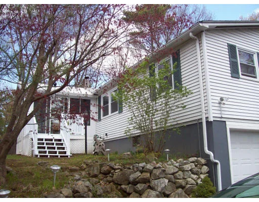 Unit for sale at 2 Carleton Dr, Georgetown, MA 01833
