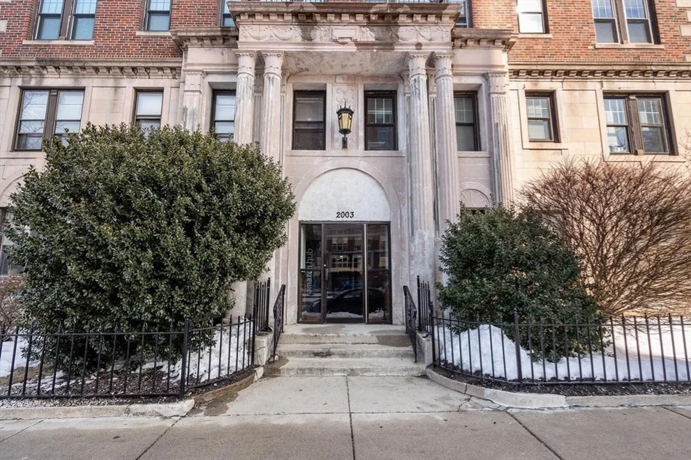 Unit for sale at 2003 Commonwealth Ave, Boston, MA 02135