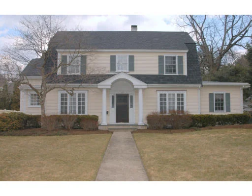 Unit for sale at 57 Oxford Street, Winchester, MA 01890