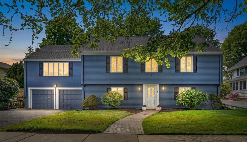 Unit for sale at 26 Garfield Rd, Melrose, MA 02176
