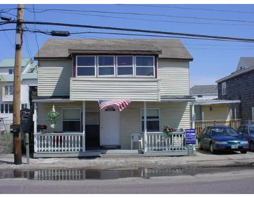 Unit for sale at 103 Railroad Avenue, Salisbury, MA 01952