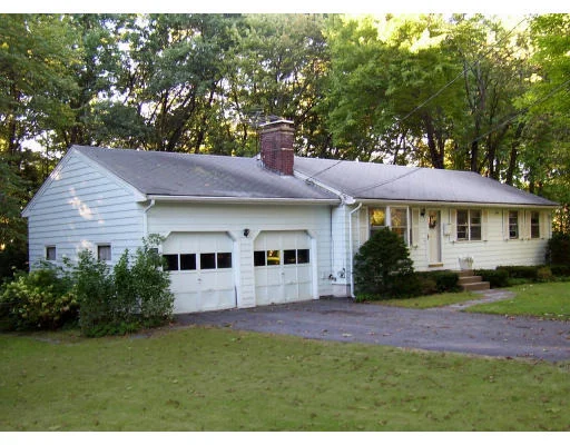 Unit for sale at 129 Beechwood Rd, Holden, MA 01520