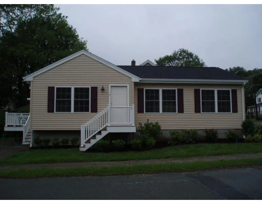 Unit for sale at 11 Fourth Street, Norwood, MA 02062