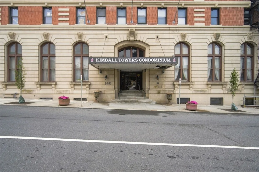 Unit for sale at 140 Chestnut, Springfield, MA 01103