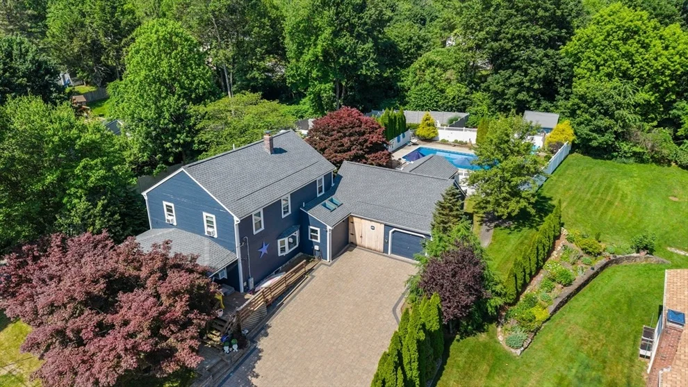 Unit for sale at 56 Francis Ave, Shrewsbury, MA 01545