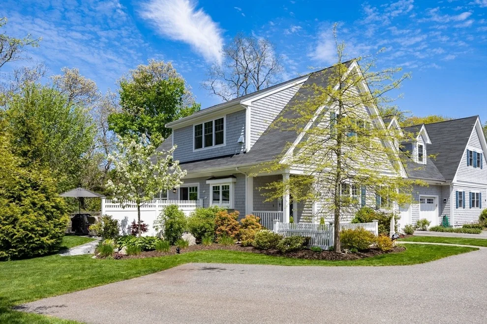 Unit for sale at 41 Old Main Rd, Falmouth, MA 02556