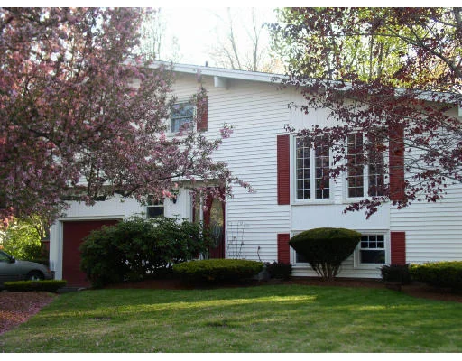 Unit for sale at 31 John Robinson Dr, Hudson, MA 01749