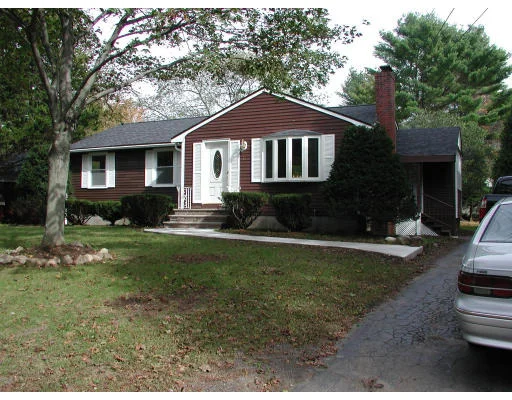 Unit for sale at 11 Haverhill Road, Topsfield, MA 01983