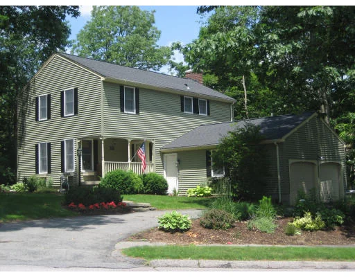 Unit for sale at 2 Hickory Dr, Worcester, MA 01609
