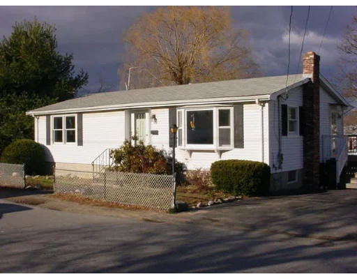 Unit for sale at 3 Riverview Road, Gloucester, MA 01930
