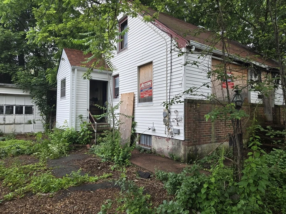 Unit for sale at 66 Holworthy St, Cambridge, MA 02138