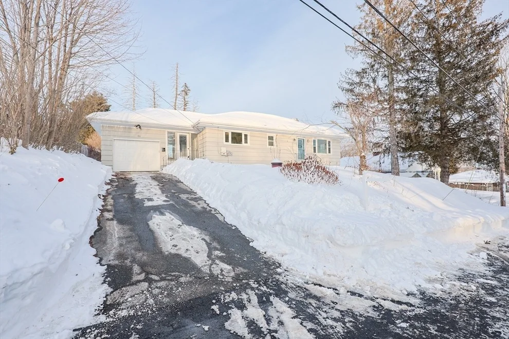 Unit for sale at 86 Old Sturbridge Rd, Southbridge, MA 01550