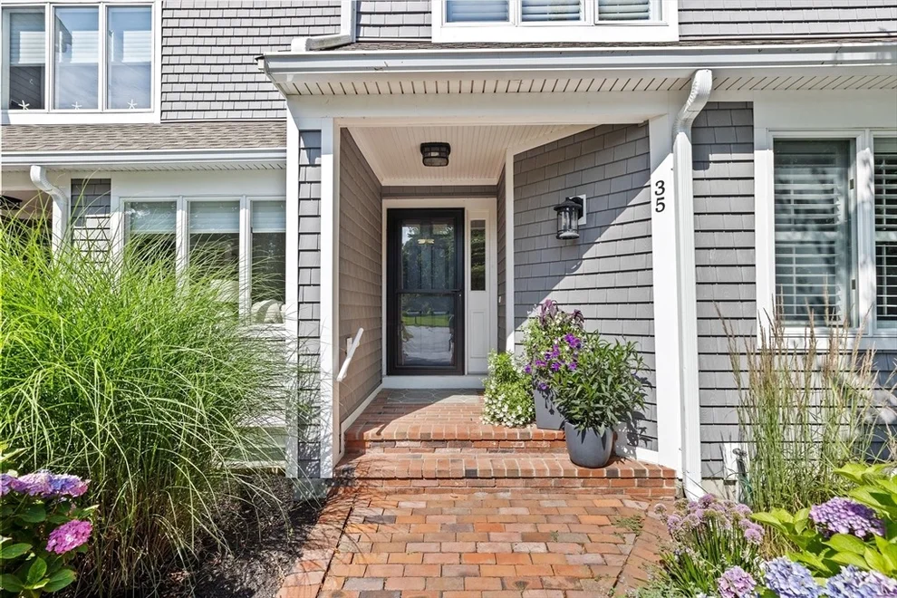 Unit for sale at 40 Driftway, Scituate, MA 02066