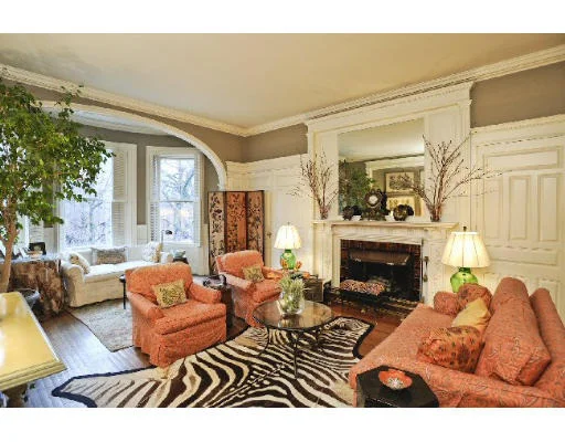 Unit for sale at 167 Commonwealth Ave, Boston, MA 02116