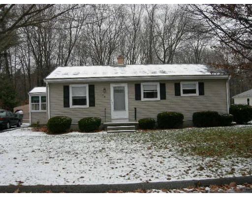 Unit for sale at 134 Wachusett St, Springfield, MA 01118