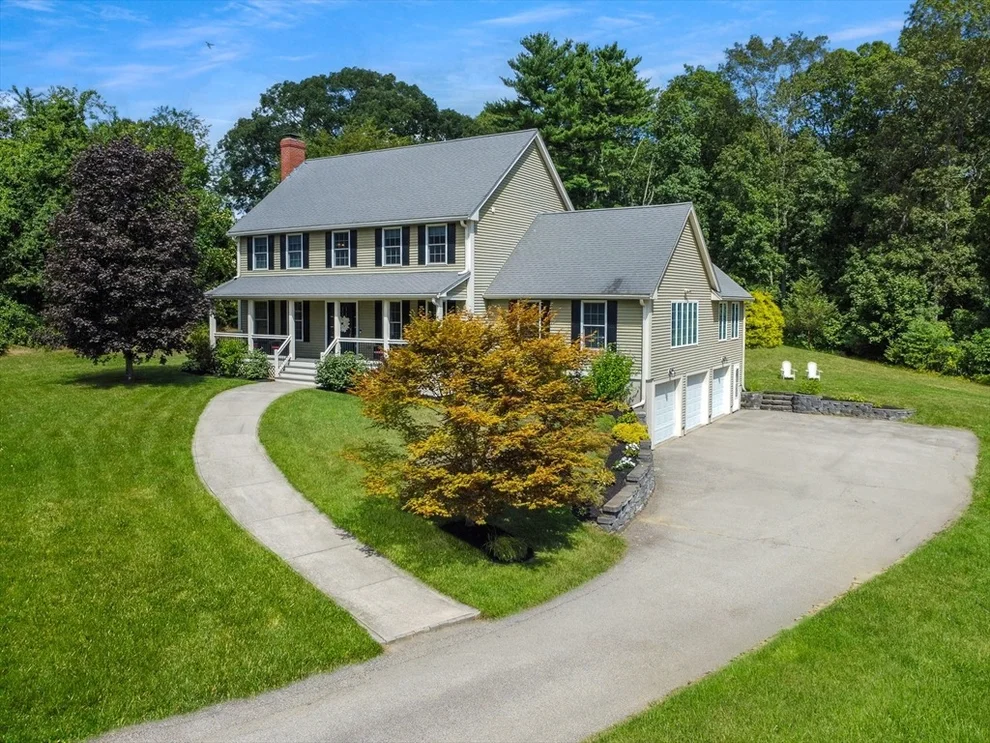 Unit for sale at 7 Ashley Ln, Merrimac, MA 01860