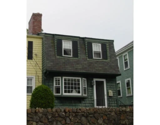 Unit for sale at 35 B Pond Street, Marblehead, MA 01945