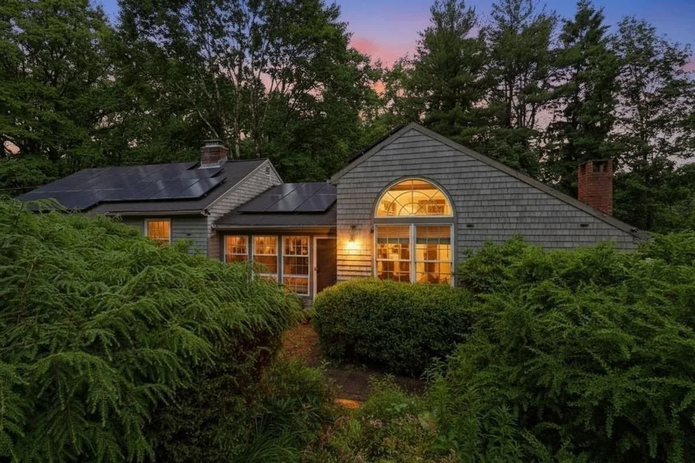 Unit for sale at 8 Wheelock Road, Wayland, MA 01778